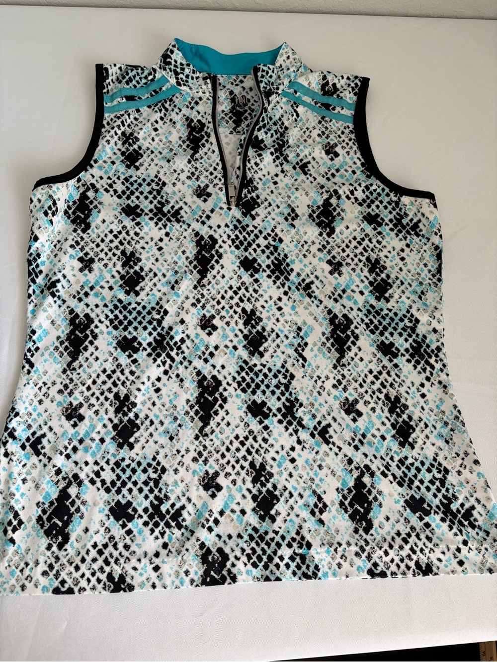 Tail Women’s Activewear Sleeveless Polo Bold Print Golf Black Aqua White 1/4 Zip